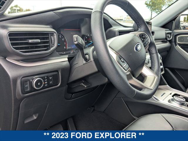 Certified 2023 Ford Explorer XLT w/ Equipment Group 202A RWD image 12