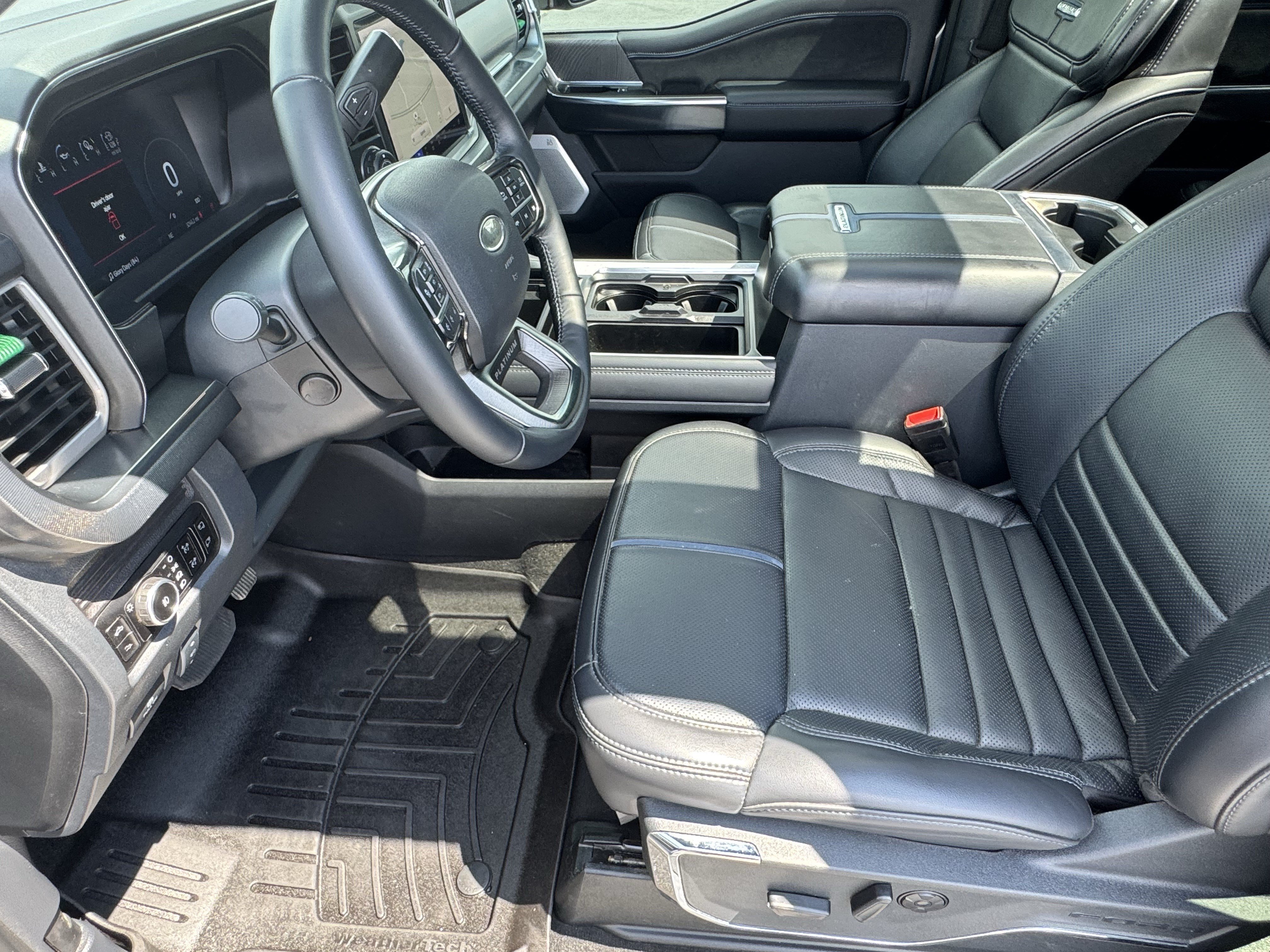 Certified 2025 Ford F450 Platinum w/ FX4 Off-Road Package AWD/4WD image 9