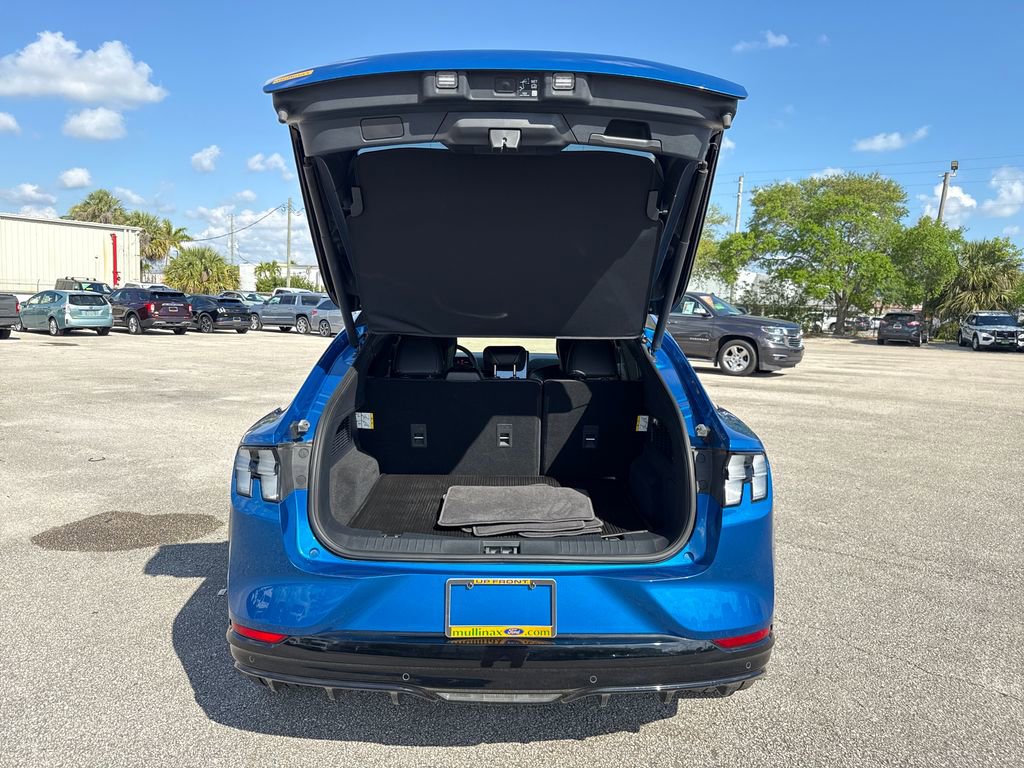 Certified 2025 Ford Mustang Mach-E GT image 32