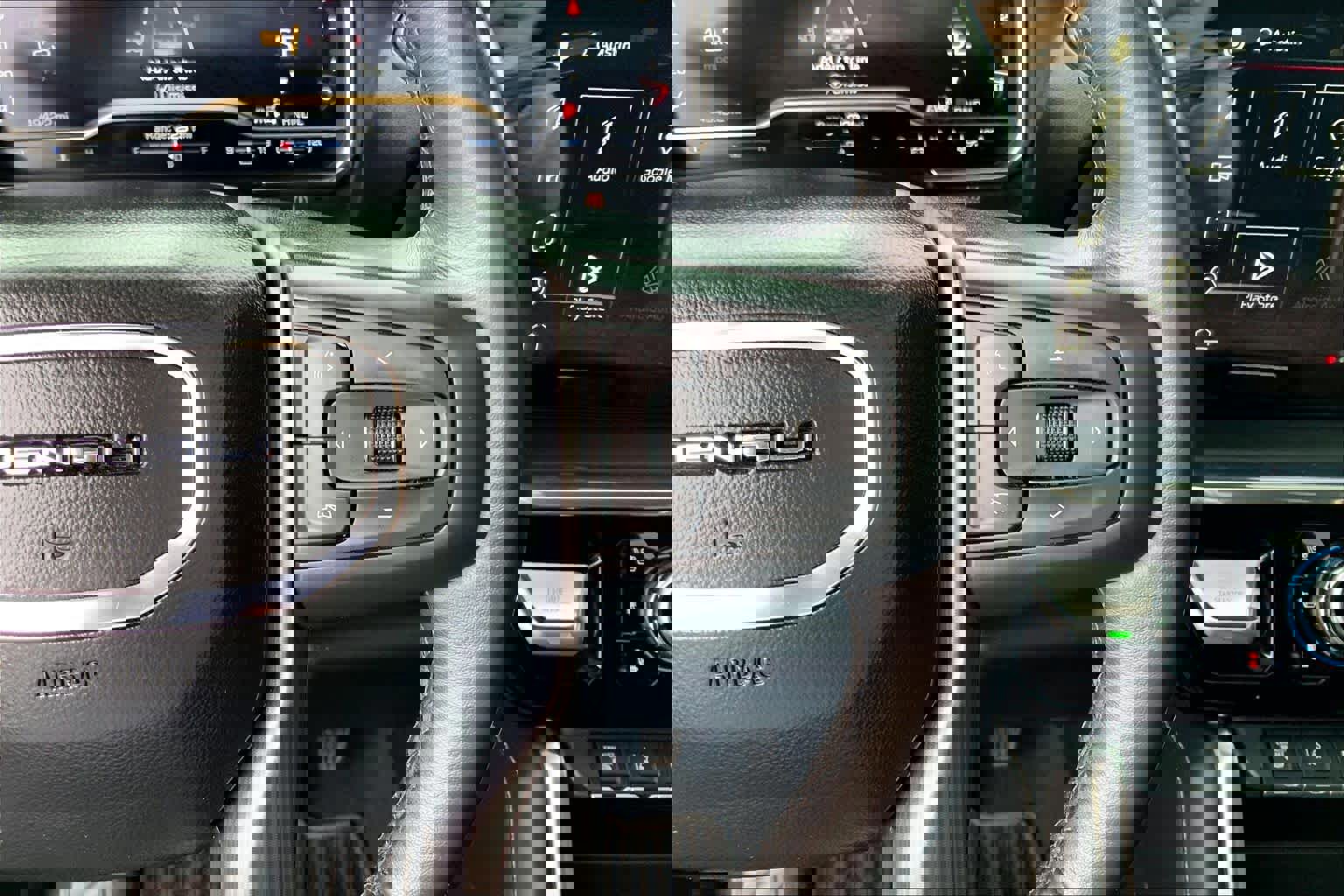 Used 2025 GMC Sierra 2500 Denali Ultimate image 22