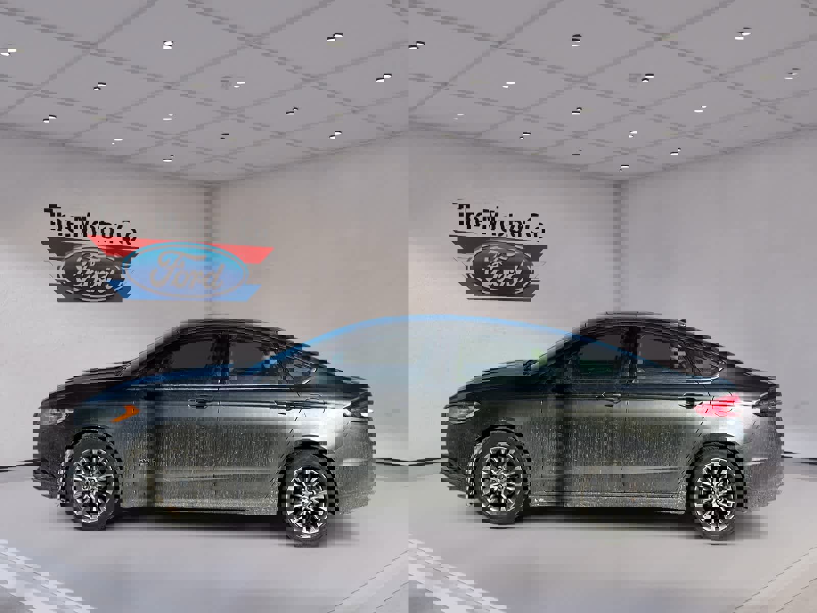 Certified 2017 Ford Fusion SE image 2