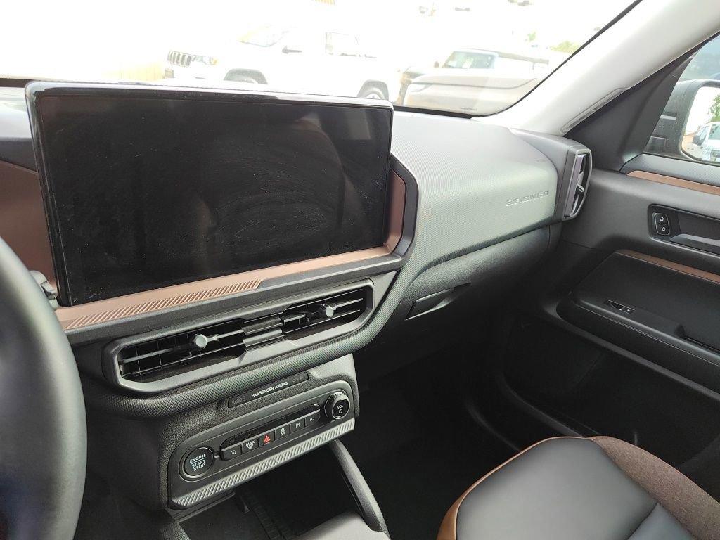 Certified 2025 Ford Bronco Sport Outer Banks w/ Outer Banks Tech Package+ AWD/4WD image 14