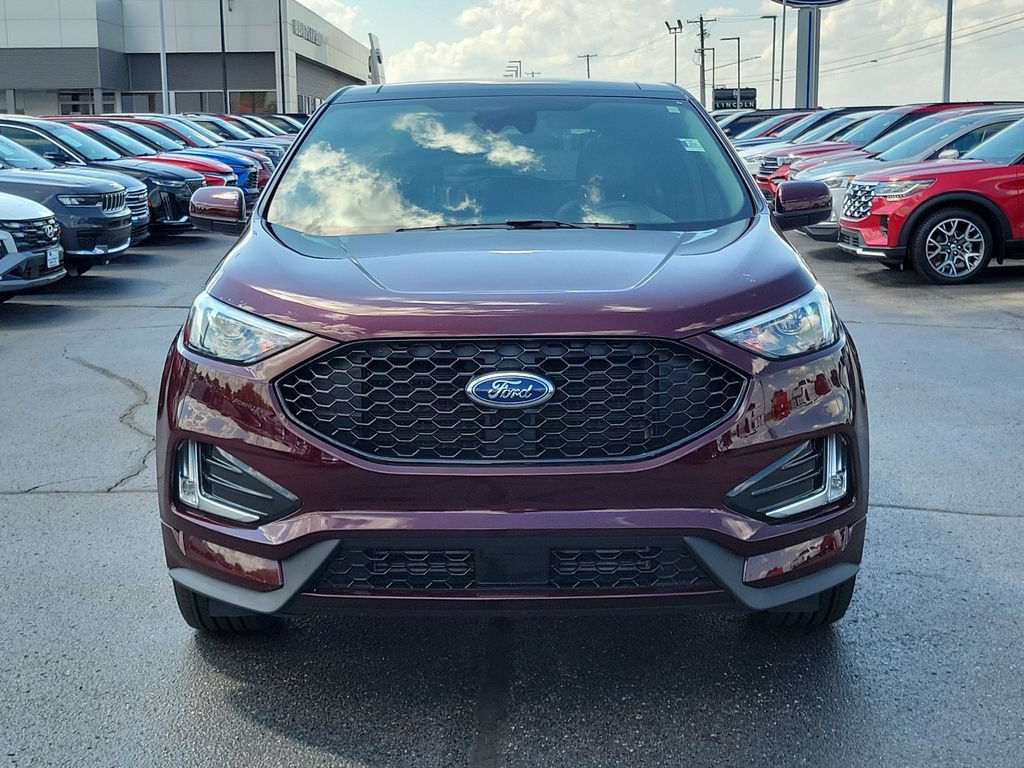 Certified 2024 Ford Edge ST-Line AWD/4WD image 2
