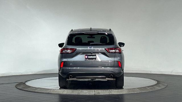 Certified 2023 Ford Escape ST-Line w/ Tech Pack #1 AWD/4WD image 8
