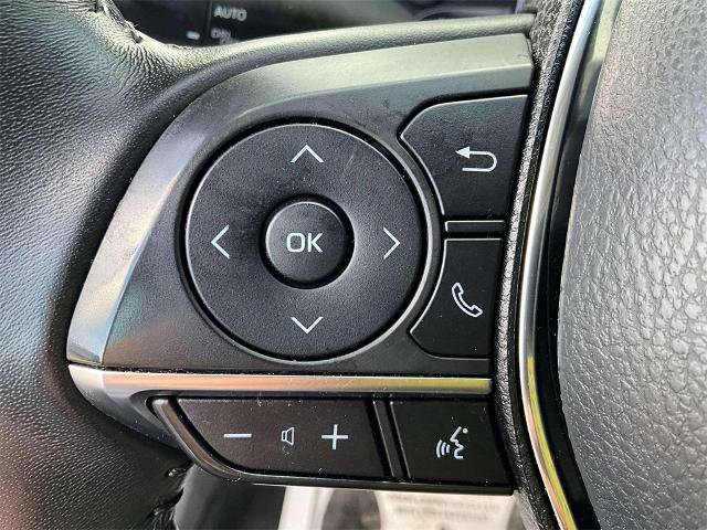 Used 2019 Toyota Camry XLE image 14