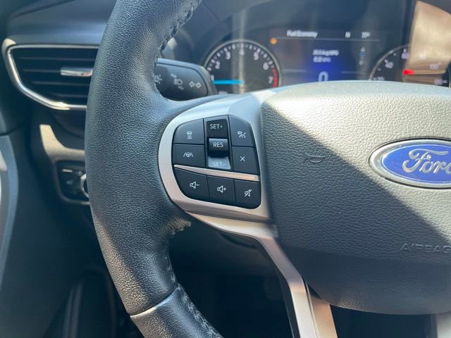 Certified 2022 Ford Explorer Limited w/ Equipment Group 301A RWD image 16