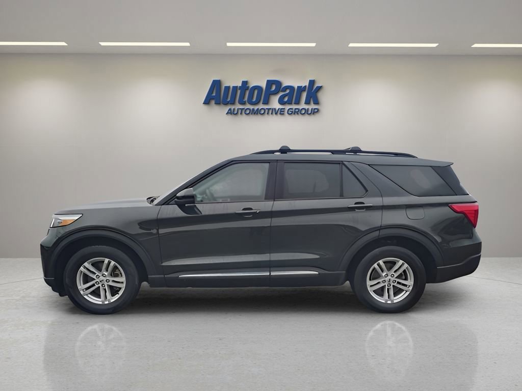 Certified 2022 Ford Explorer XLT w/ Equipment Group 202A image 2