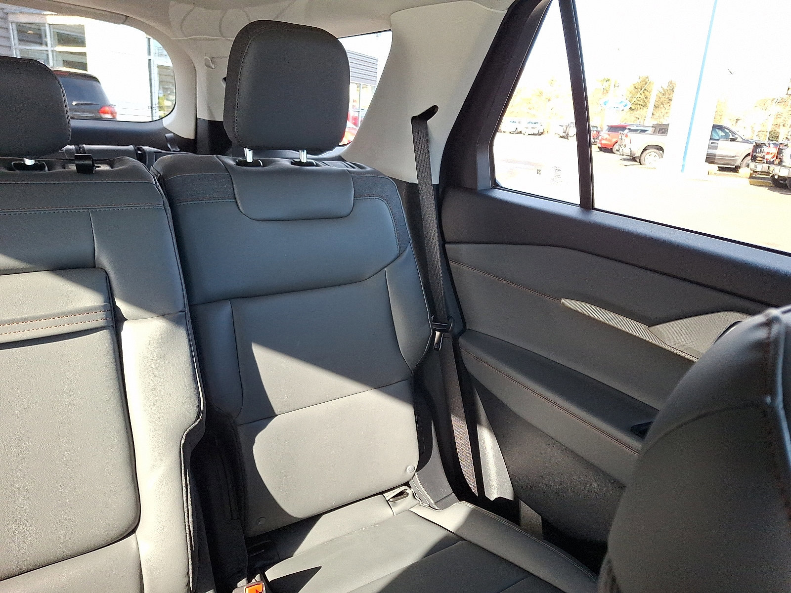 Certified 2026 Ford Explorer Active w/ Active Comfort Package image 20