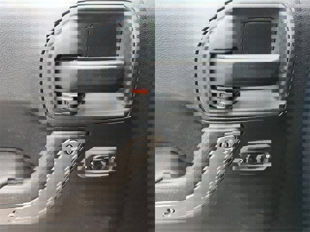 Used 2018 Jeep Wrangler Unlimited Sport image 20