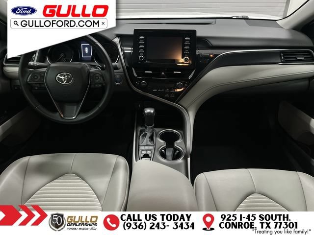 Used 2022 Toyota Camry SE FWD image 12