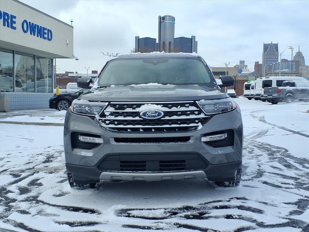 Certified 2023 Ford Explorer XLT w/ Equipment Group 202A image 6