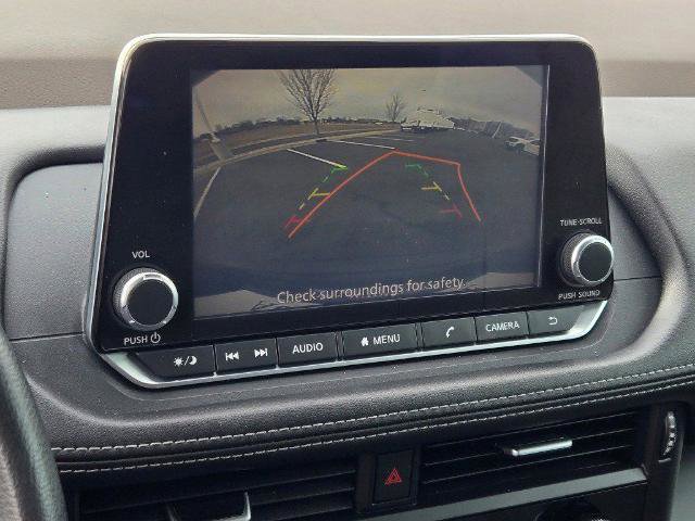 Used 2021 Nissan Rogue S image 22