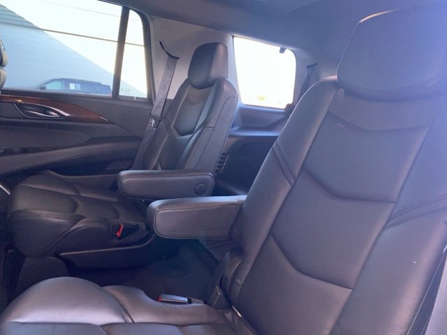 Used 2019 Cadillac Escalade Luxury image 26
