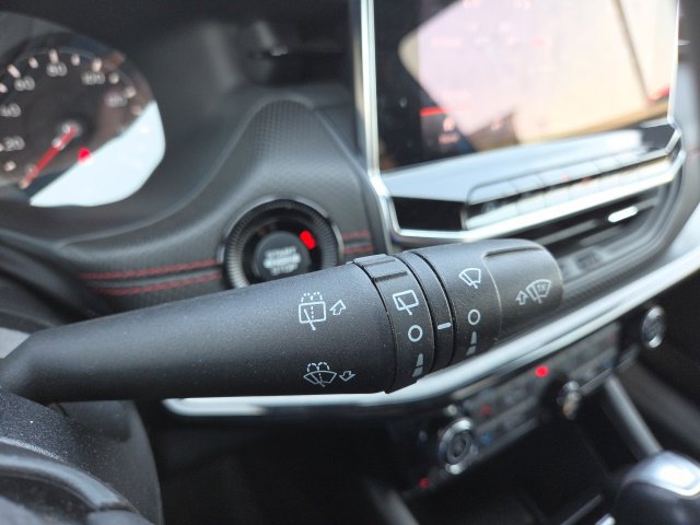 Used 2025 Jeep Compass Trailhawk AWD/4WD image 39