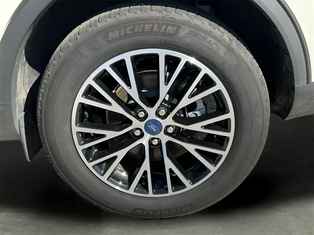 Certified 2024 Ford Escape SE image 22