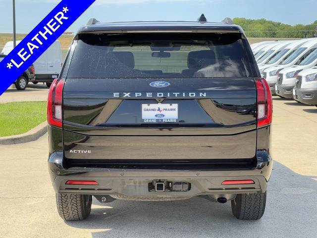 Certified 2025 Ford Expedition Active AWD/4WD image 7