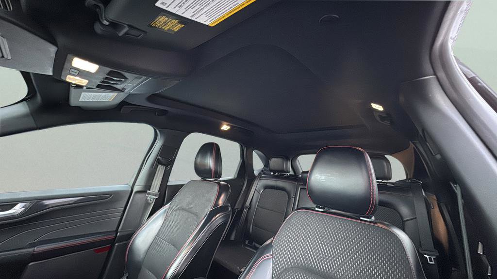 Certified 2024 Ford Escape ST-Line image 17