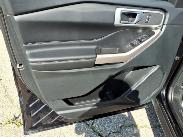 Certified 2023 Ford Explorer XLT w/ Equipment Group 202A AWD/4WD image 13