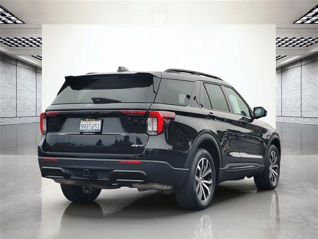 Certified 2025 Ford Explorer ST-Line AWD/4WD image 6