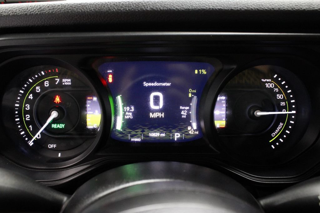 Used 2024 Jeep Wrangler Unlimited AWD/4WD image 27