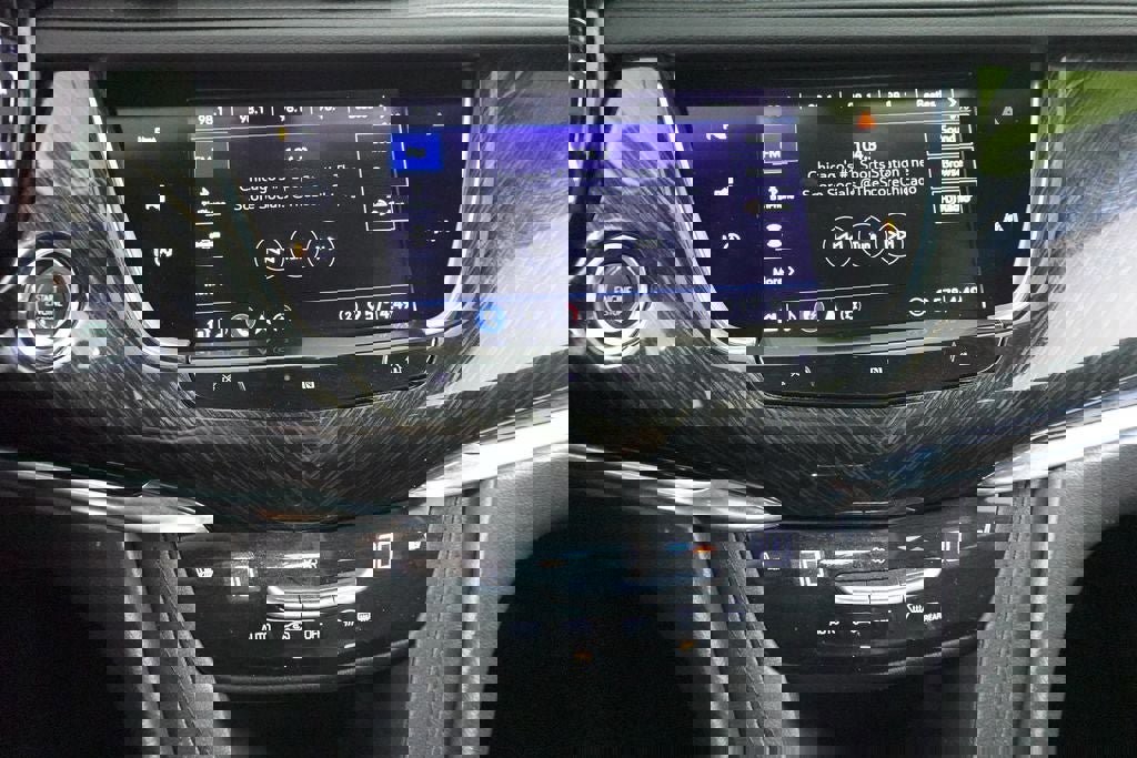 Used 2020 Cadillac XT6 Premium Luxury image 18