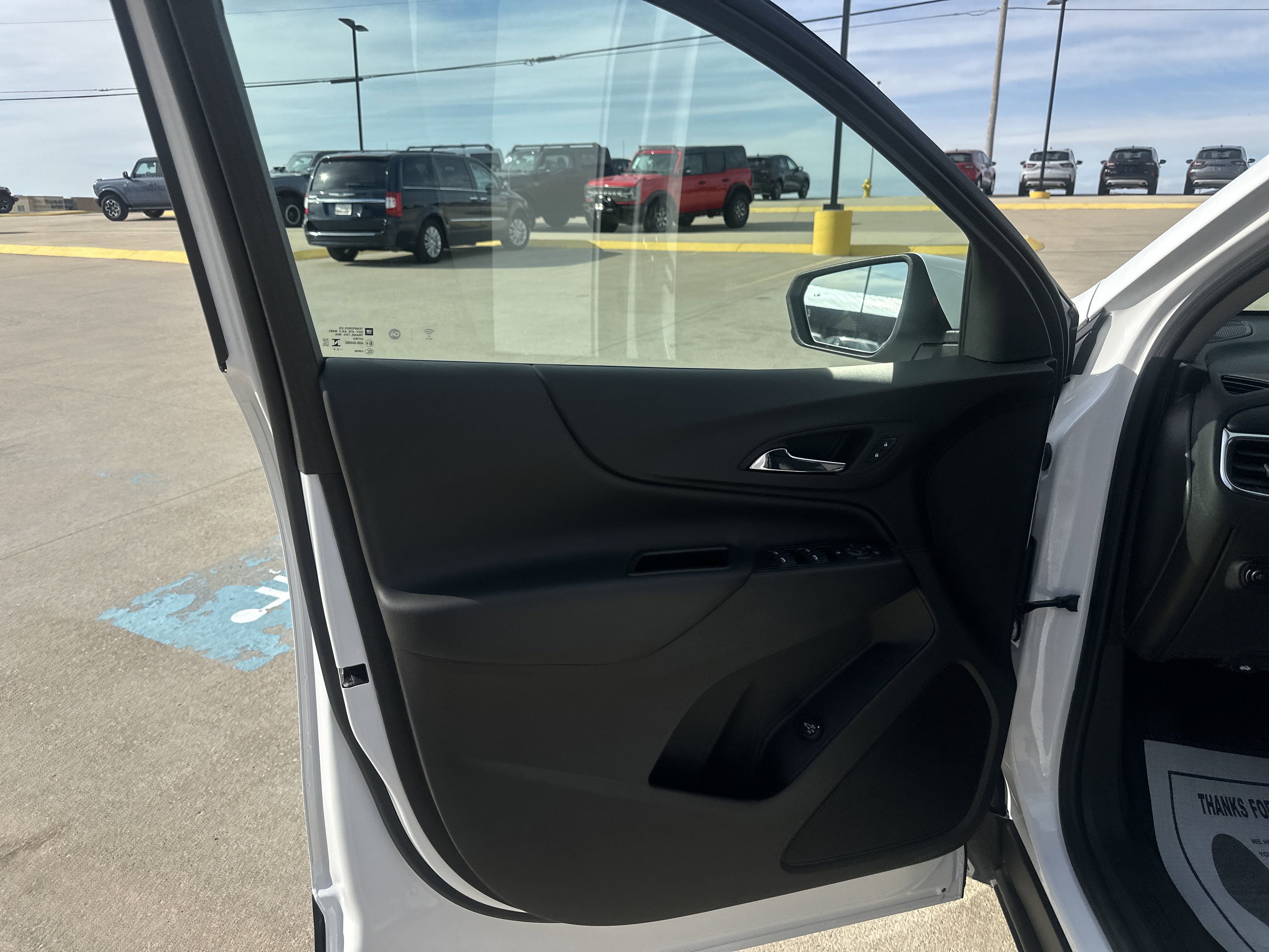 Used 2024 Chevrolet Equinox LT image 6