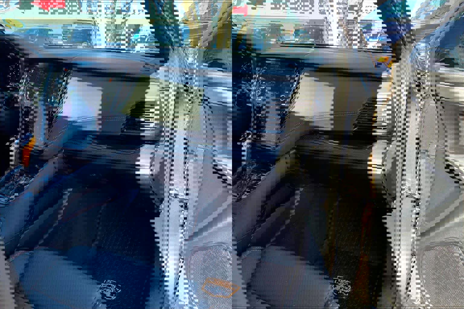 Used 2022 Subaru Outback Wilderness w/ Wilderness Package image 18