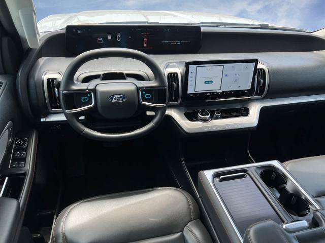 Certified 2025 Ford Expedition Active AWD/4WD image 14