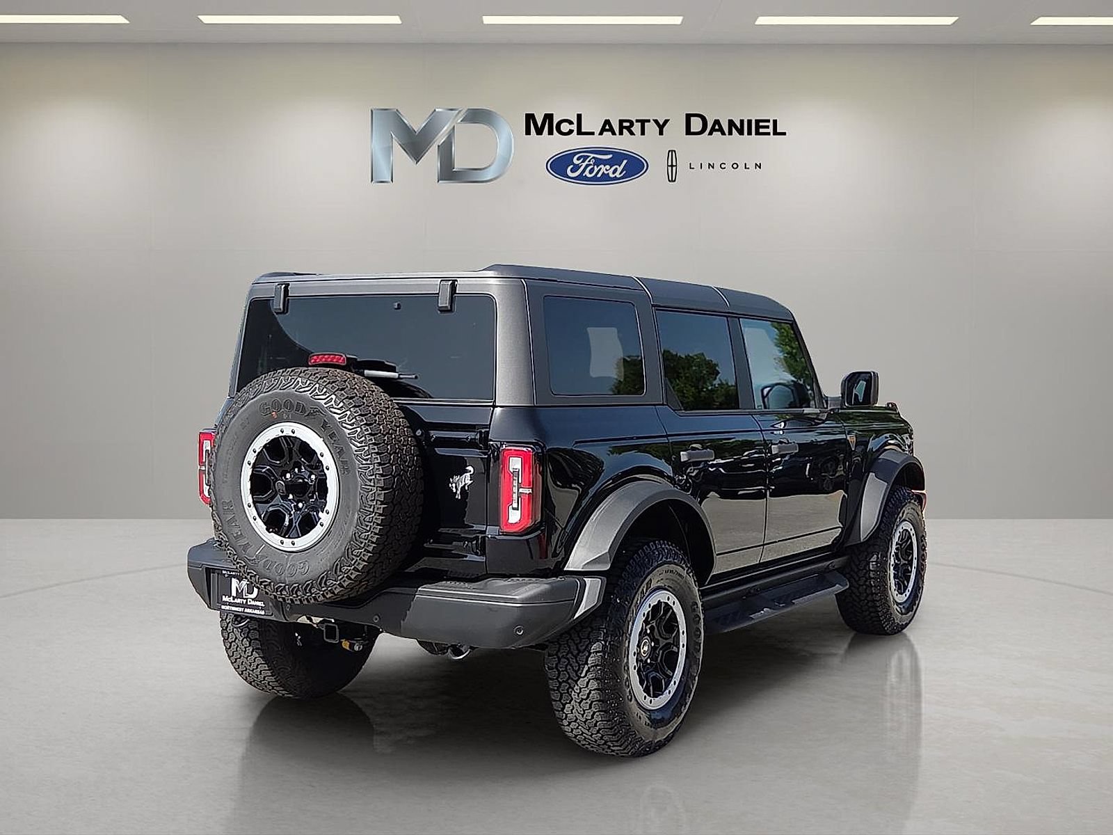 Certified 2026 Ford Bronco Badlands w/ Sasquatch Package AWD/4WD image 5