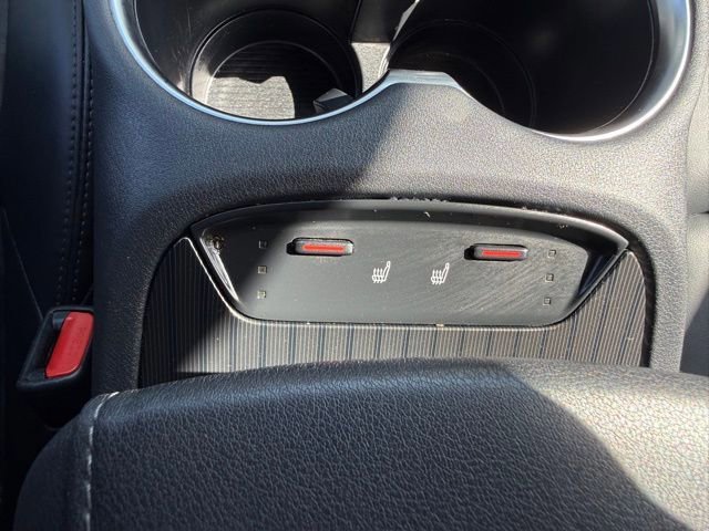 Used 2024 Toyota Venza XLE image 28