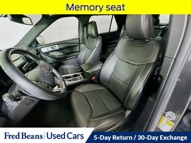 Certified 2020 Ford Explorer ST w/ Premium Technology Package AWD/4WD image 28