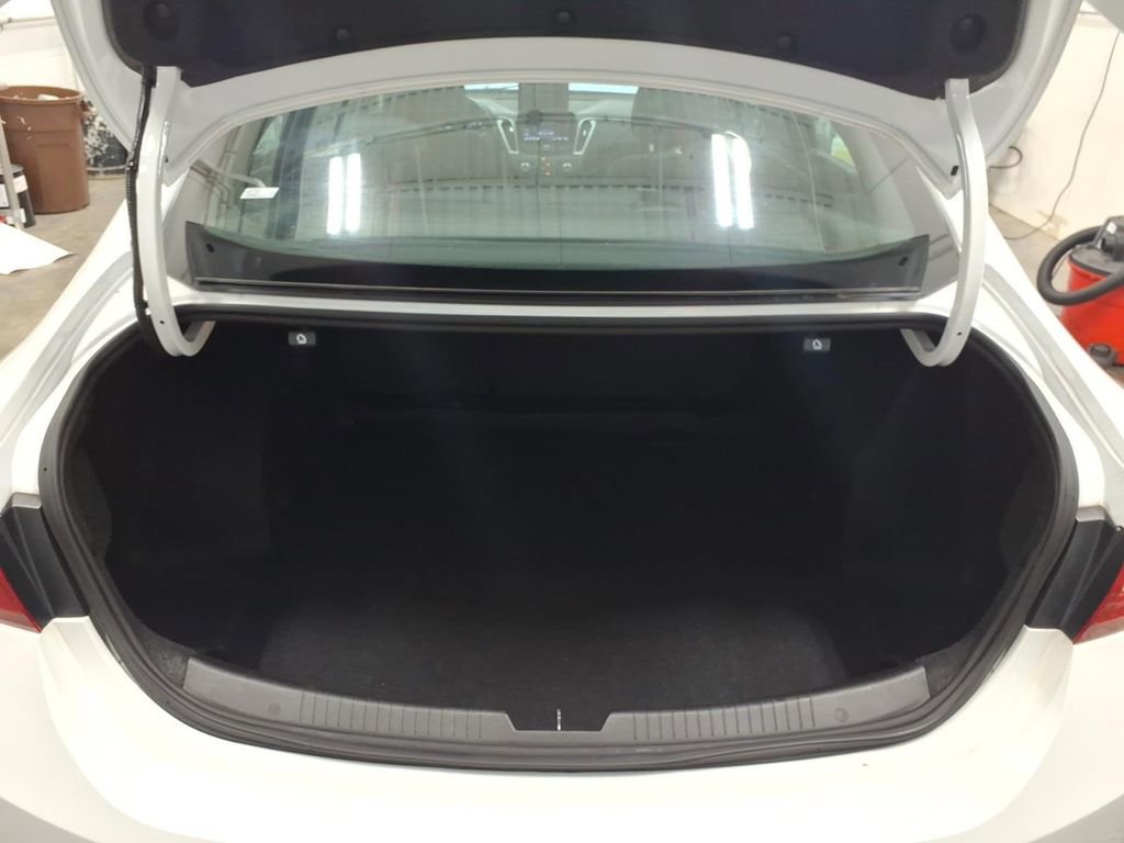 Used 2023 Chevrolet Malibu RS image 25