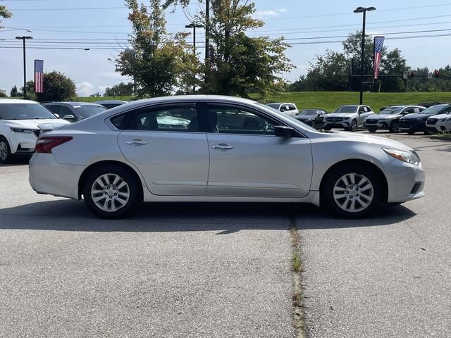 Used 2018 Nissan Altima 2.5 S w/ S Convenience Package FWD image 6