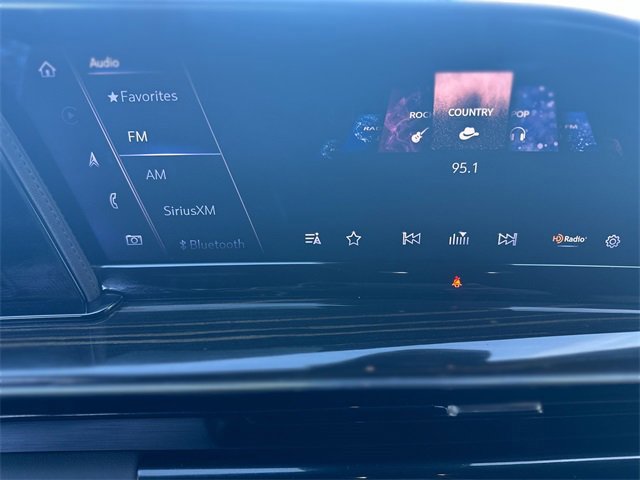 Used 2024 Cadillac Escalade ESV Sport w/ LPO, ONYX Package image 17