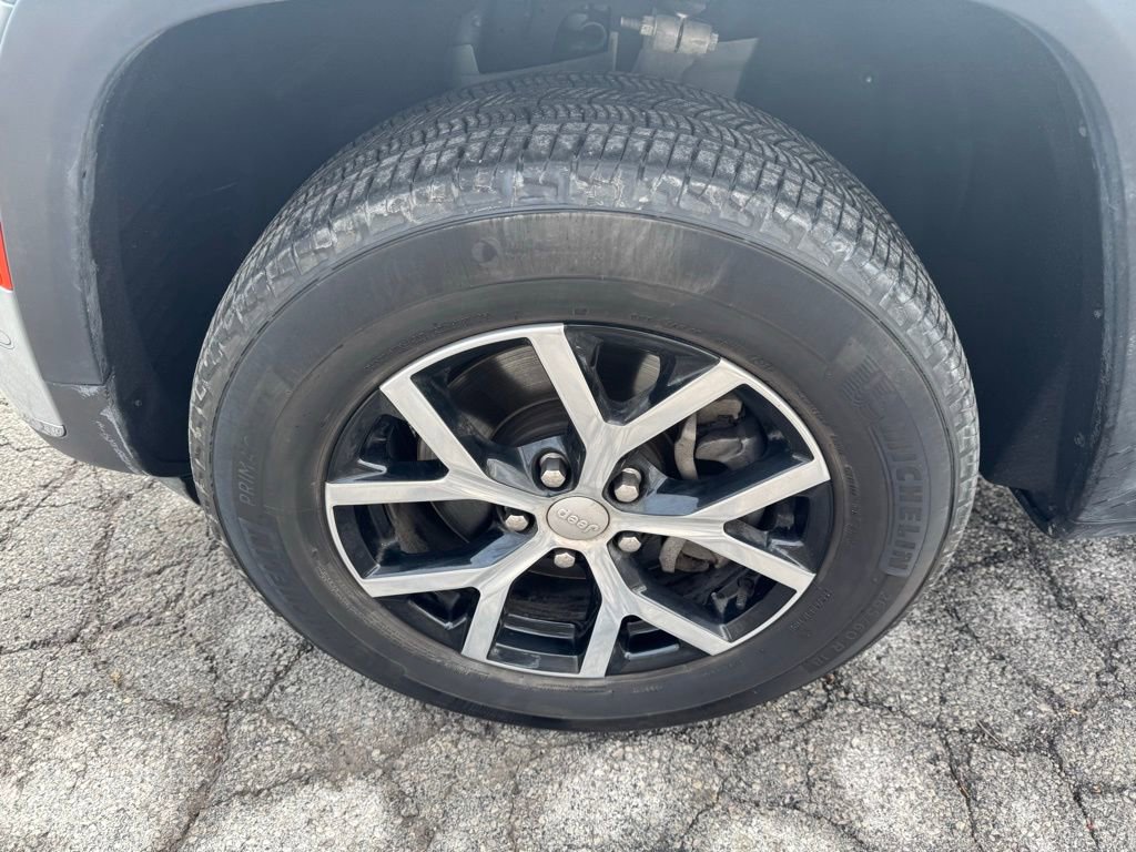 Used 2024 Jeep Grand Cherokee L Limited w/ Luxury Tech Group II image 48