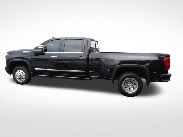 Used 2025 Chevrolet Silverado 3500 High Country w/ High Country Premium Package AWD/4WD image 11