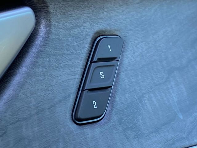 Used 2023 Jeep Grand Cherokee Limited image 24