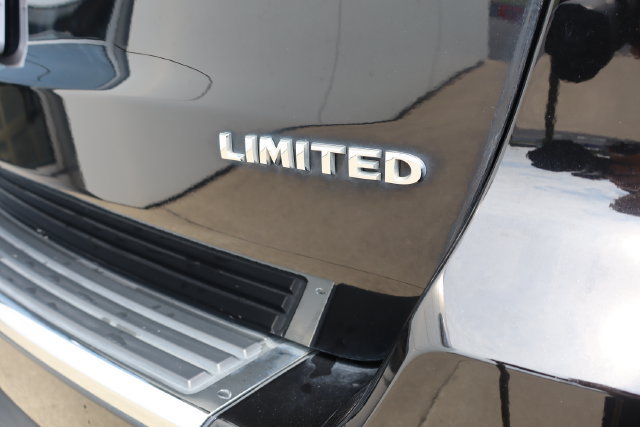 Used 2022 Jeep Grand Cherokee Limited w/ Tech Group AWD/4WD image 9