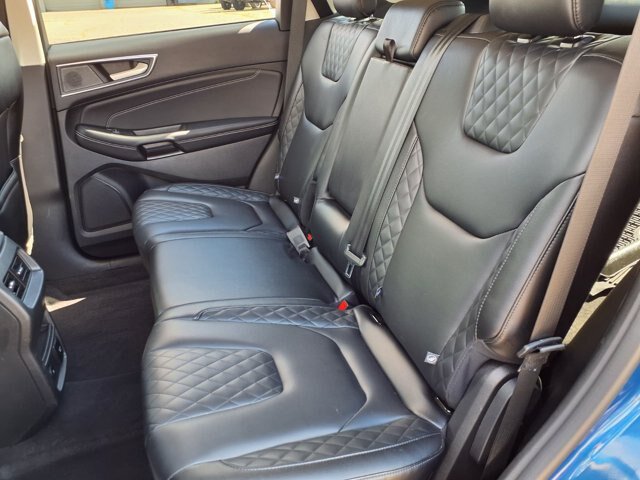 Certified 2023 Ford Edge Titanium AWD/4WD image 7
