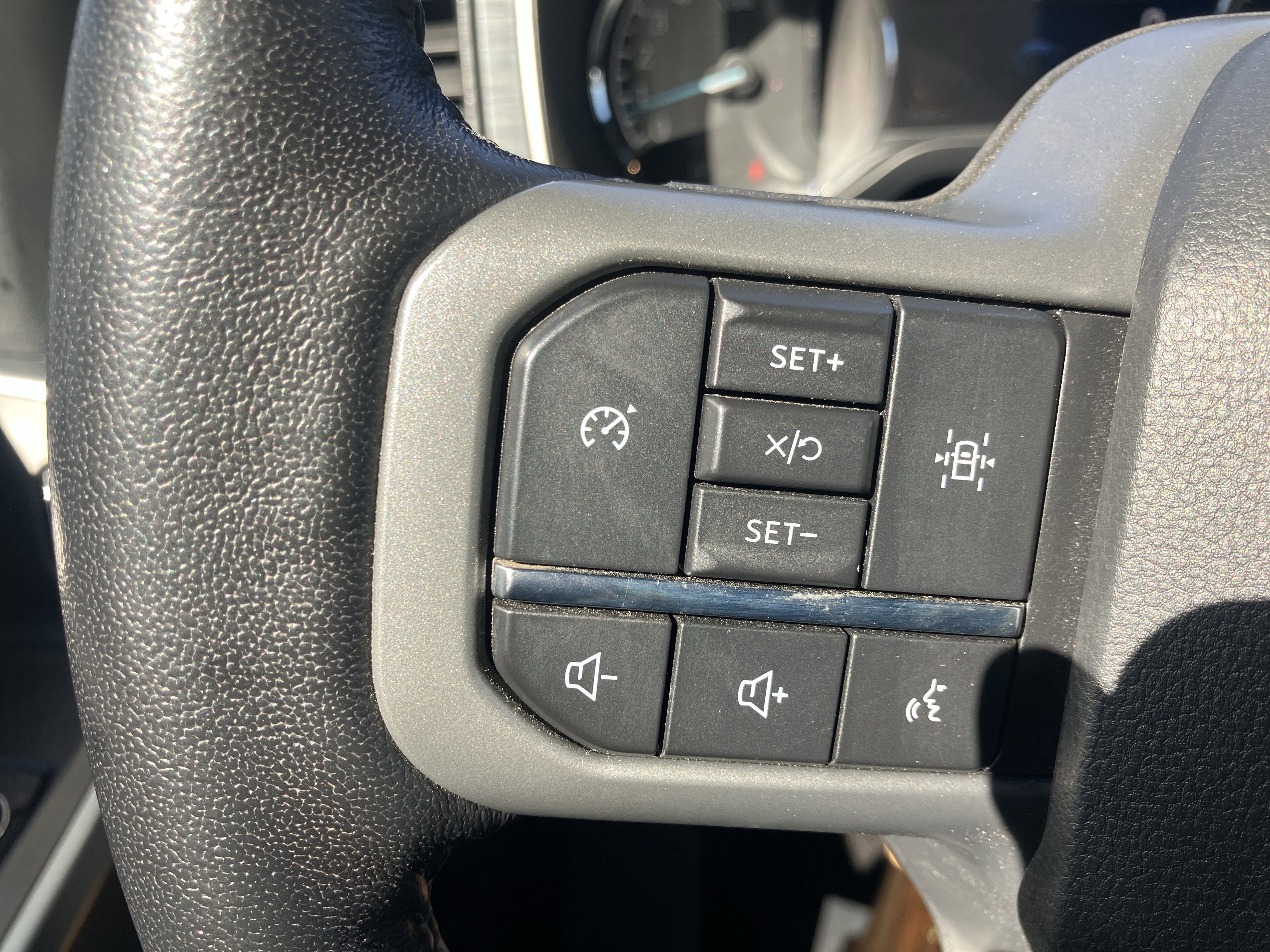 Certified 2021 Ford F150 XLT w/ Equipment Group 302A High image 24