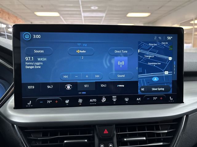 Certified 2025 Ford Escape PHEV w/ PHEV Premium Package image 16