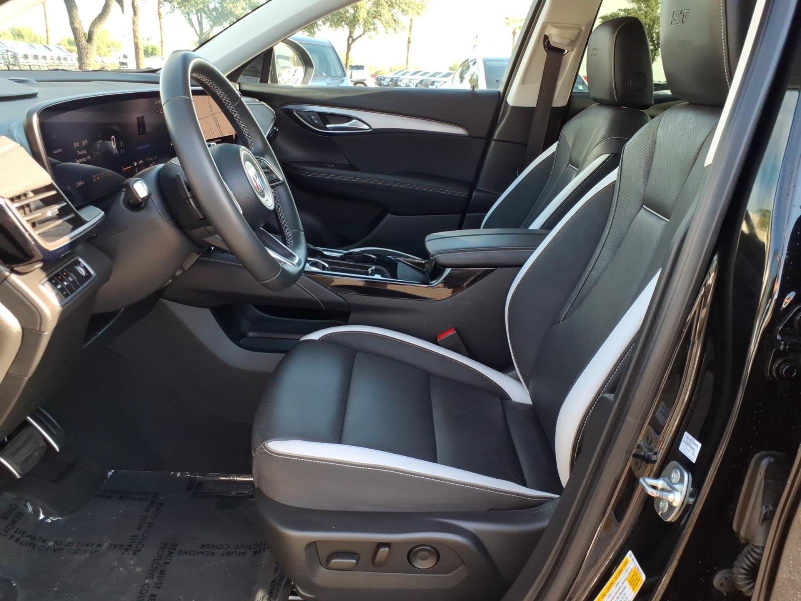 Used 2025 Buick Envision Sport Touring AWD/4WD image 12