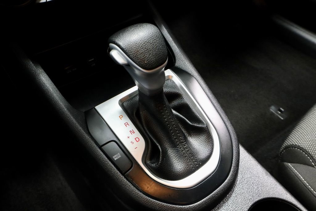 Used 2023 Kia Forte LXS image 33