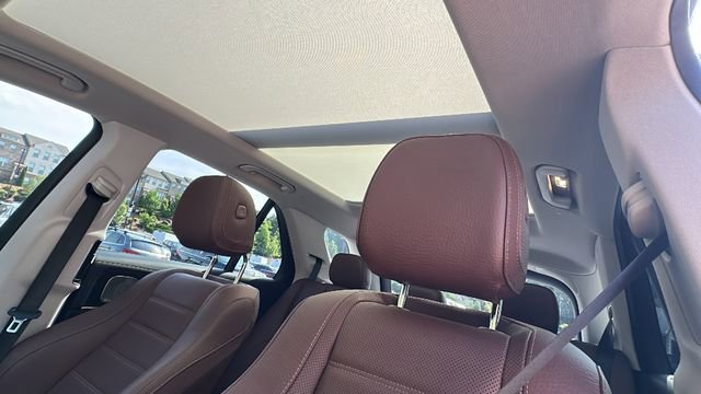 Used 2024 Mercedes-Benz GLE 350 4MATIC image 31