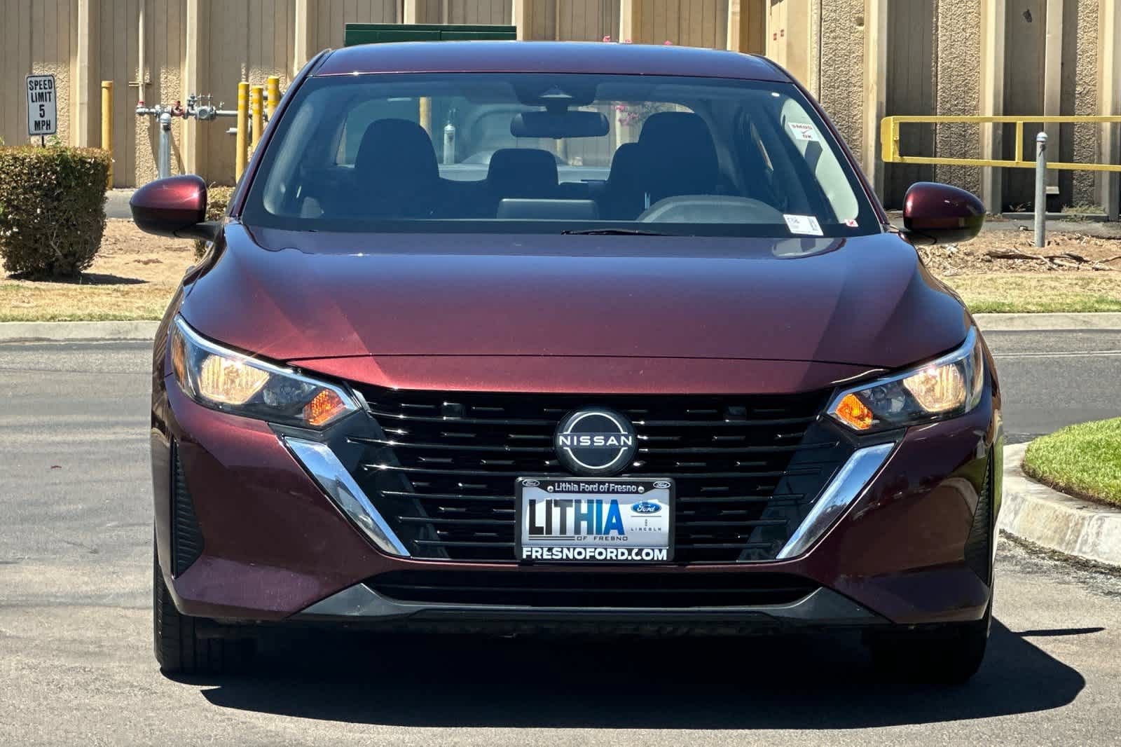 Used 2024 Nissan Sentra SV FWD image 11