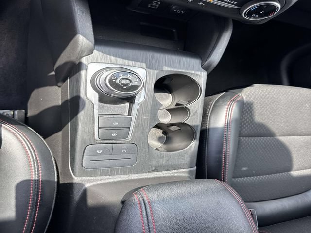 Certified 2025 Ford Escape ST-Line FWD image 26