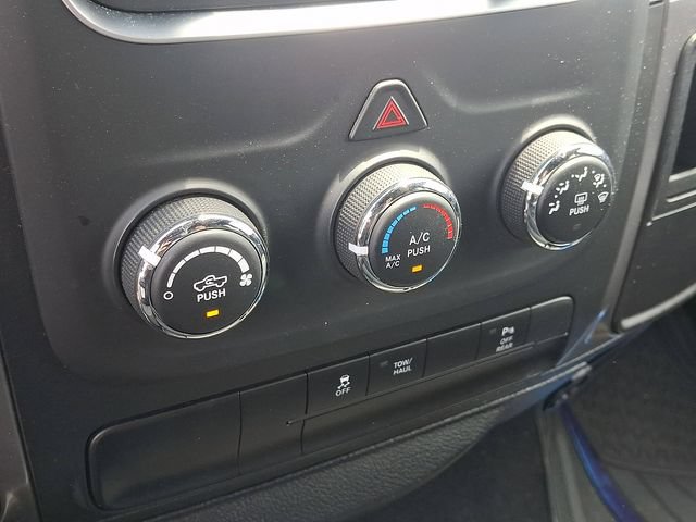 Used 2024 RAM 1500 Classic Warlock AWD/4WD image 15