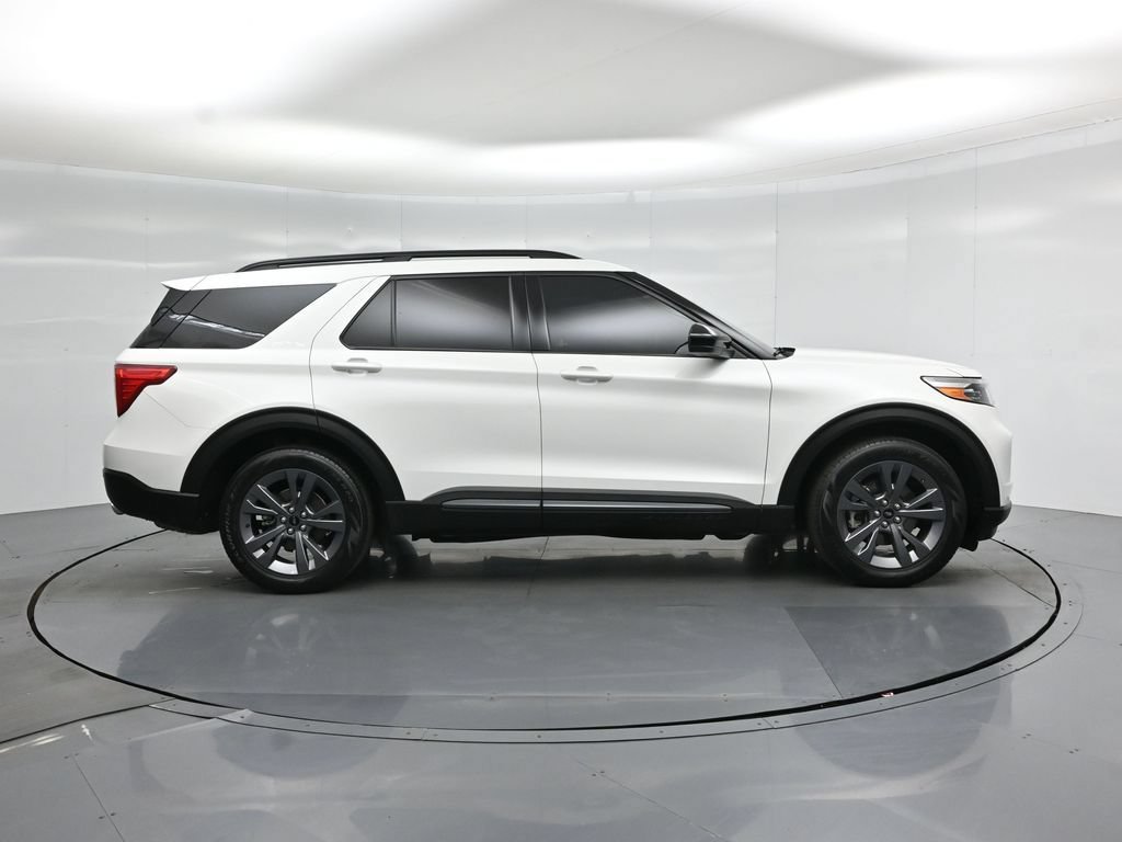 Certified 2023 Ford Explorer XLT w/ Equipment Group 202A RWD image 25