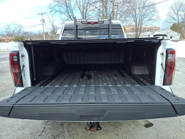 Used 2024 GMC Sierra 3500 AT4 w/ AT4 Premium Plus Package image 12