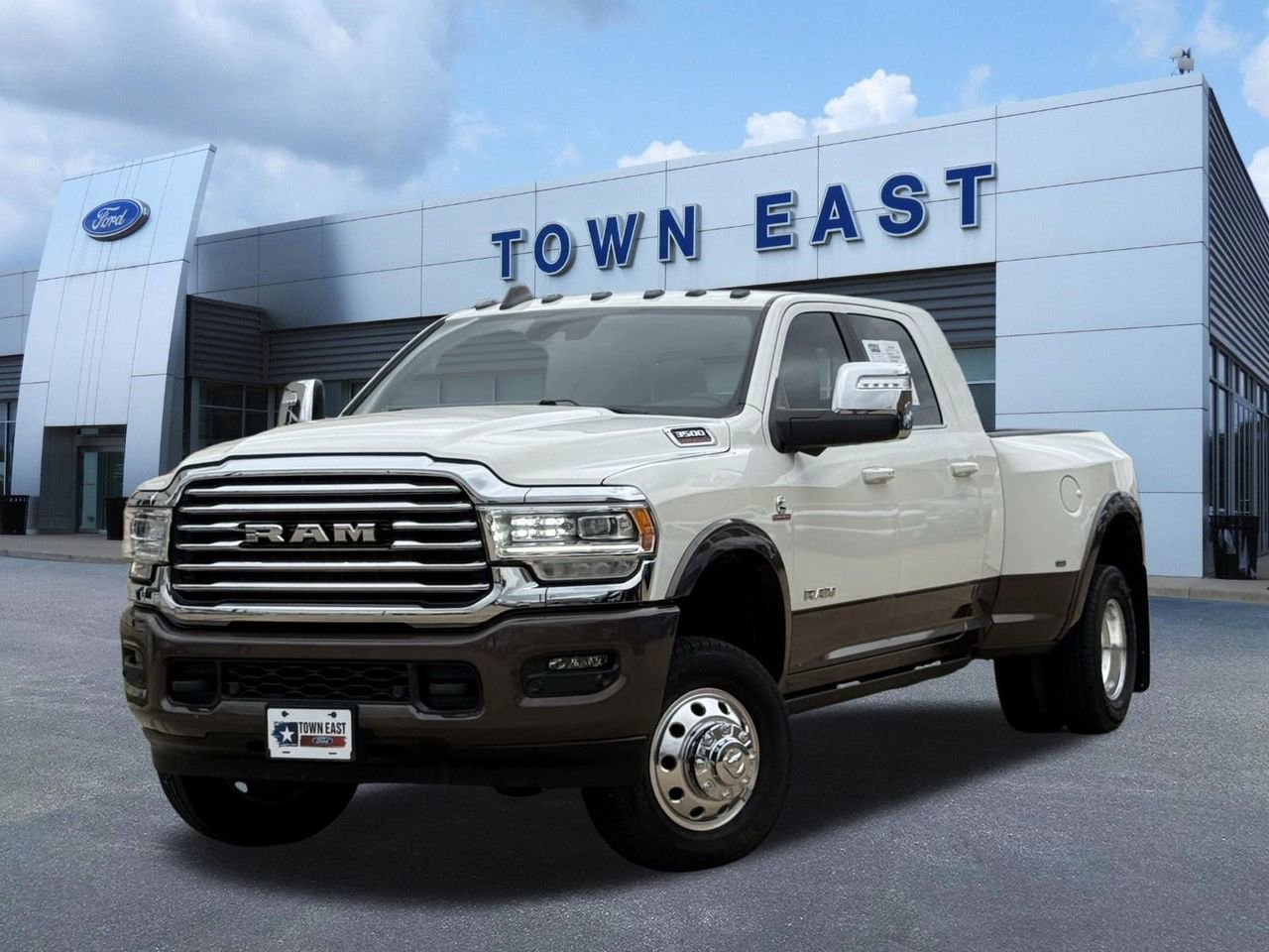 Used 2024 RAM 3500 Limited w/ Safety Group